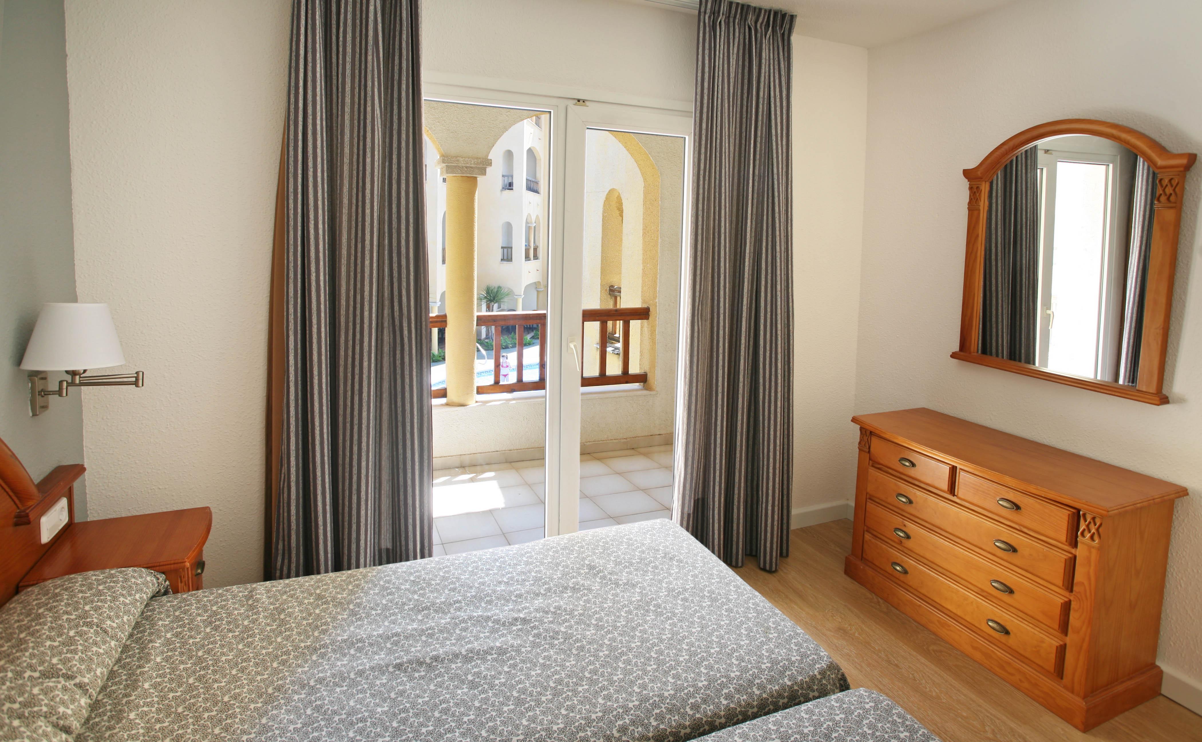 Apartamentos Turisticos Jardines Del Plaza เพนิสโคลา ภายนอก รูปภาพ