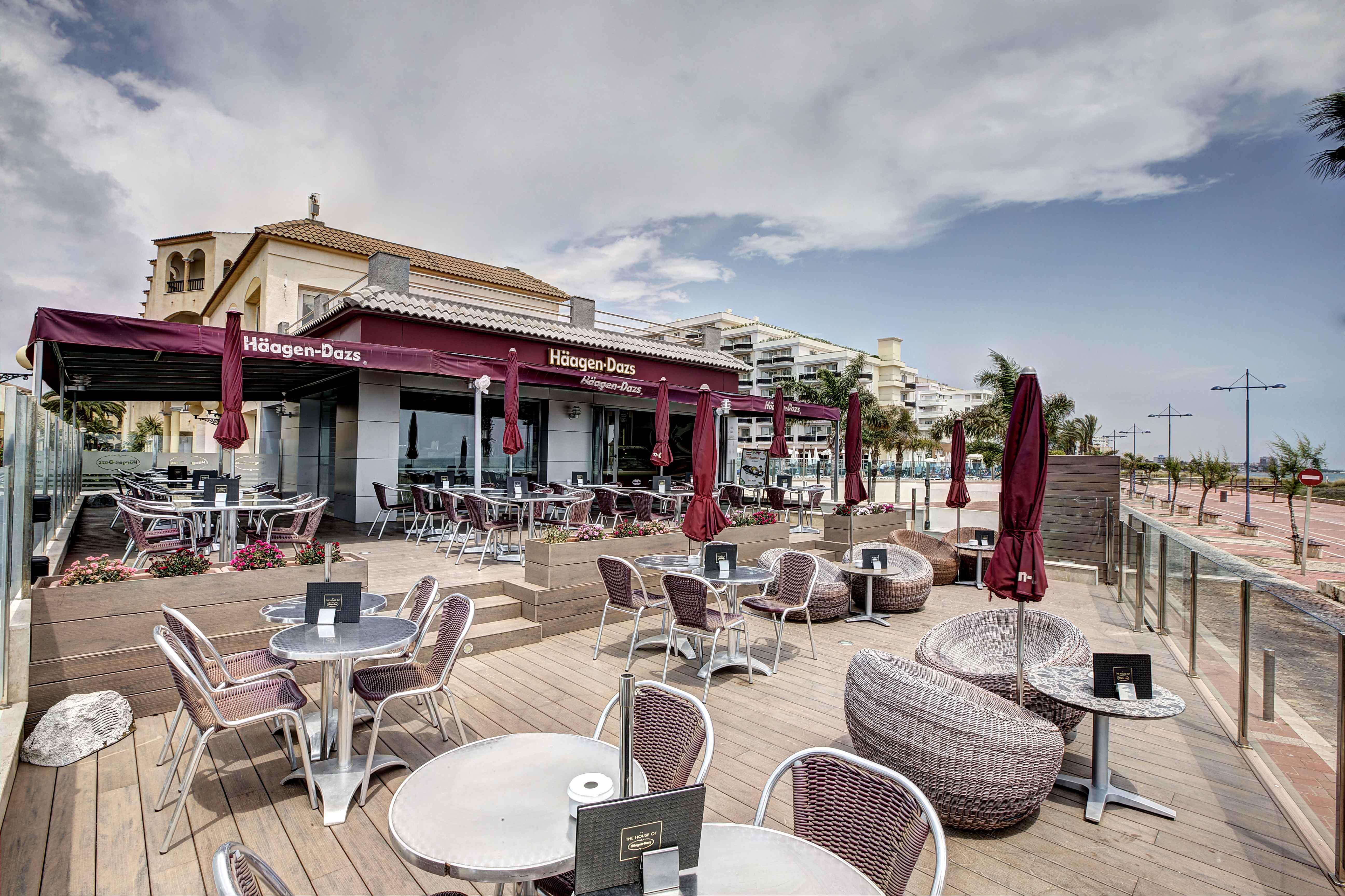 Apartamentos Turisticos Jardines Del Plaza เพนิสโคลา ภายนอก รูปภาพ