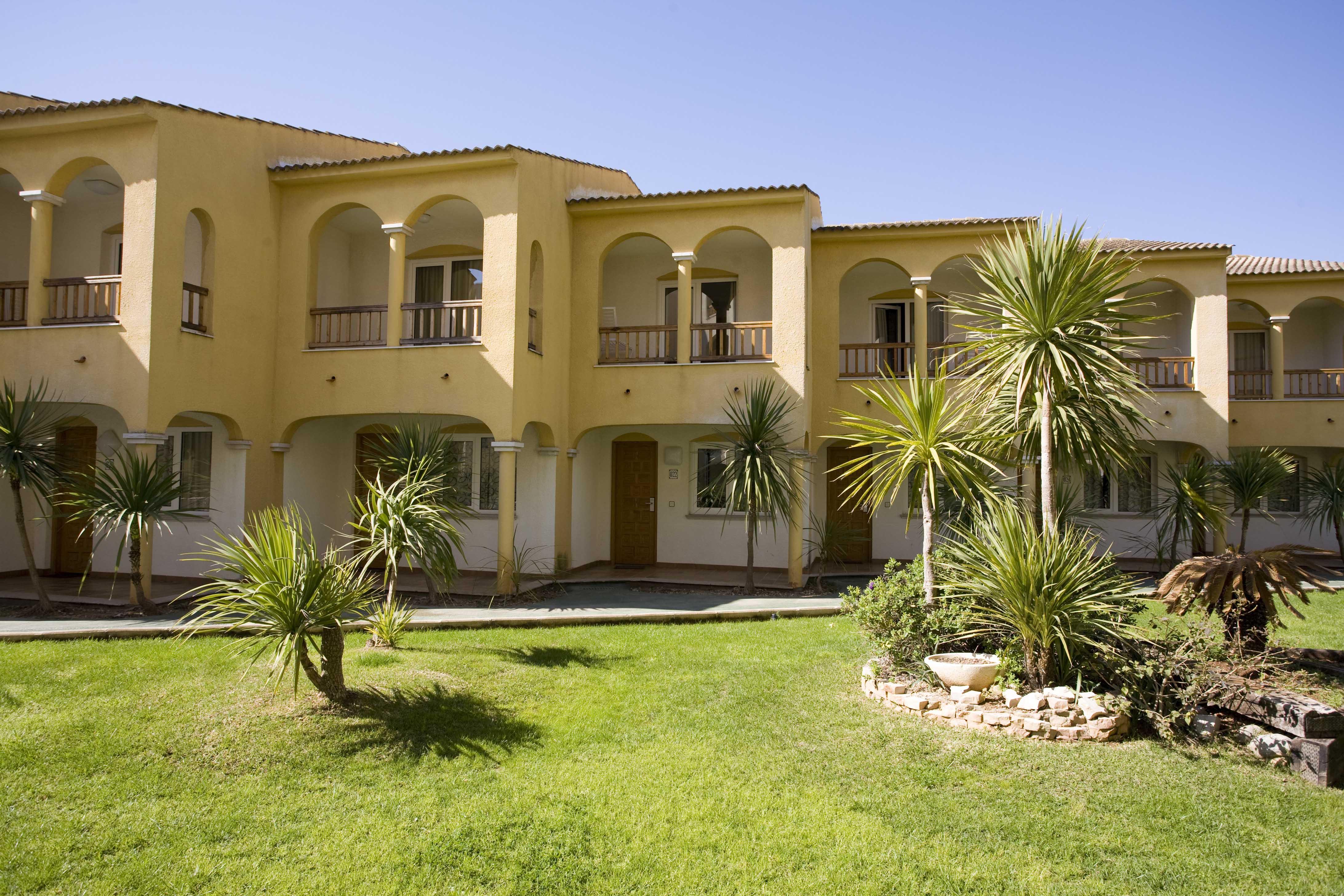 Apartamentos Turisticos Jardines Del Plaza เพนิสโคลา ภายนอก รูปภาพ