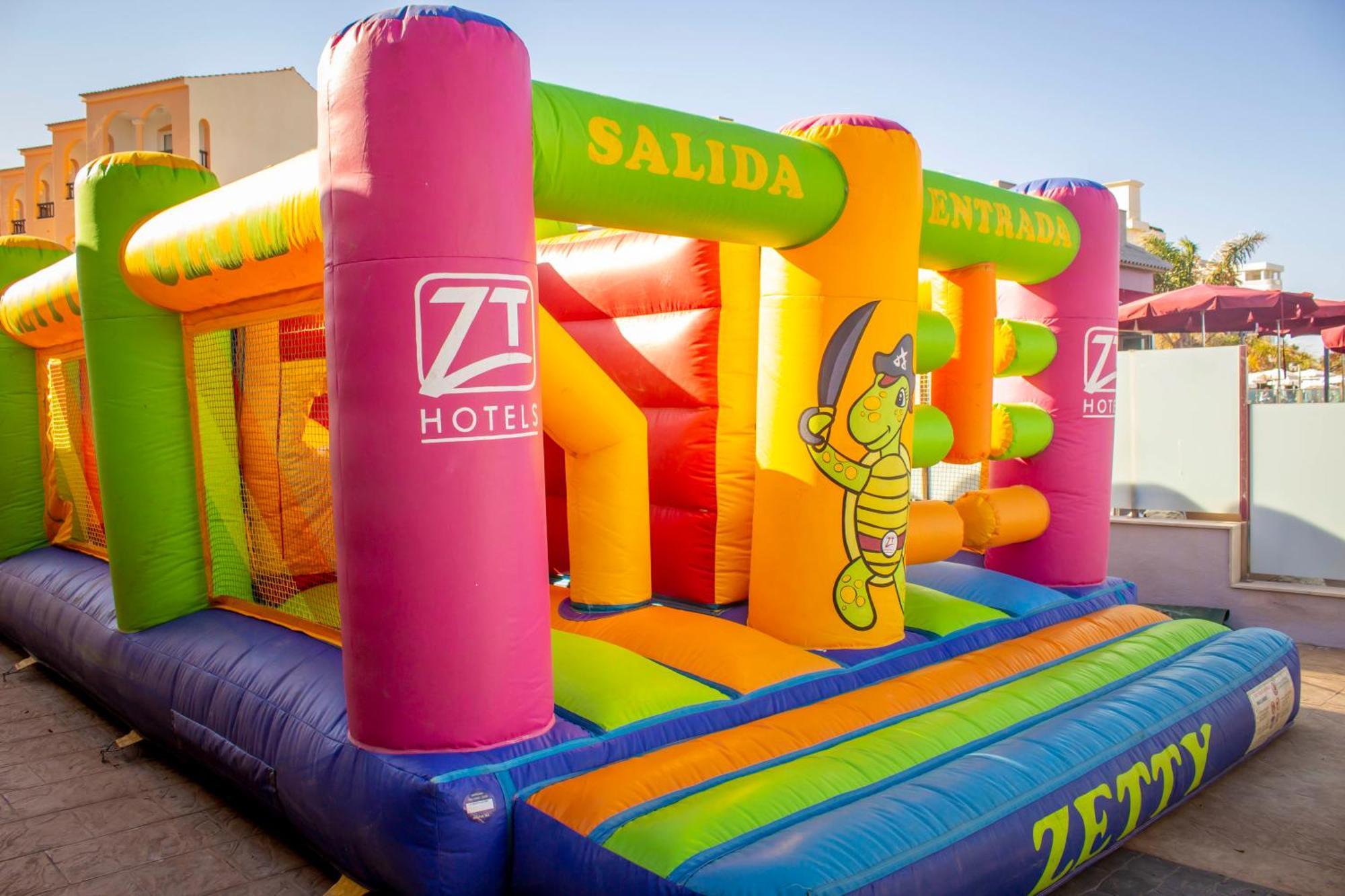 Apartamentos Turisticos Jardines Del Plaza เพนิสโคลา ภายนอก รูปภาพ