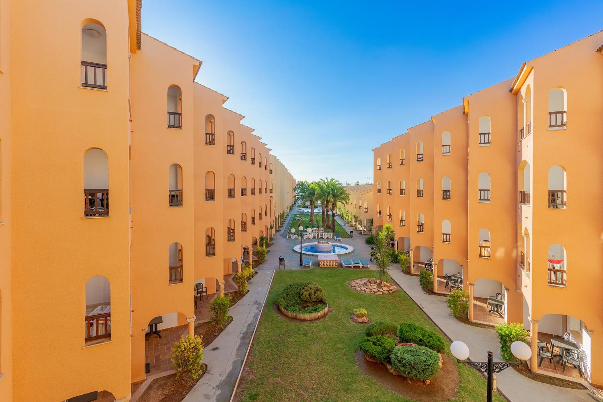 Apartamentos Turisticos Jardines Del Plaza เพนิสโคลา ภายนอก รูปภาพ