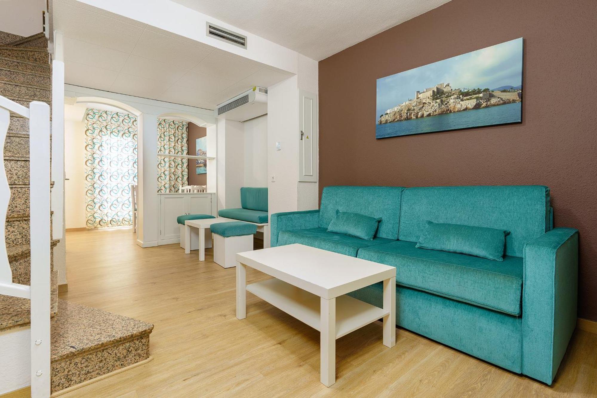 Apartamentos Turisticos Jardines Del Plaza เพนิสโคลา ภายนอก รูปภาพ