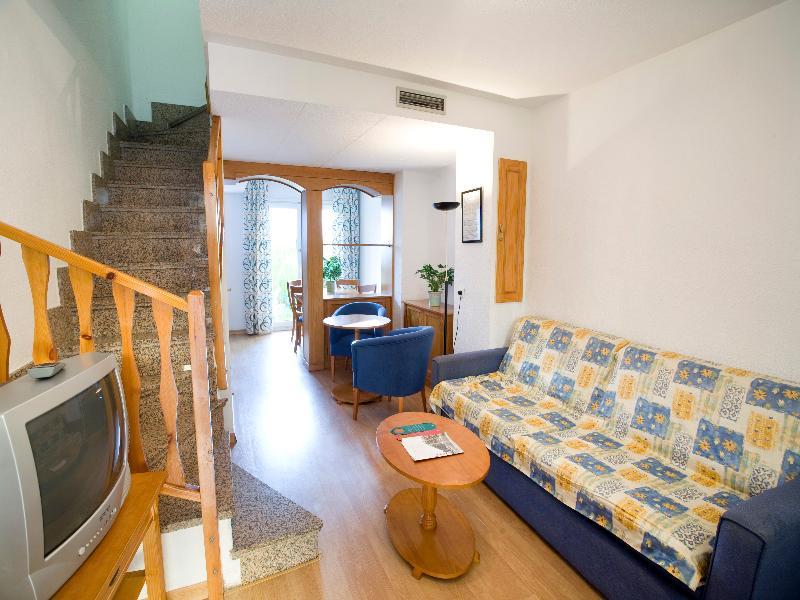 Apartamentos Turisticos Jardines Del Plaza เพนิสโคลา ภายนอก รูปภาพ