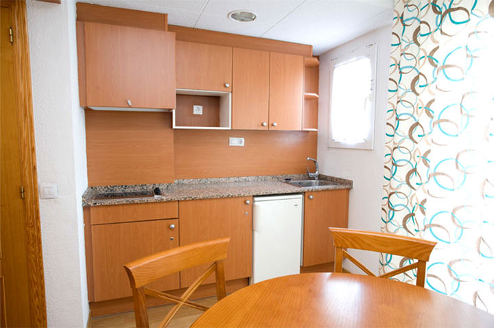 Apartamentos Turisticos Jardines Del Plaza เพนิสโคลา ภายนอก รูปภาพ